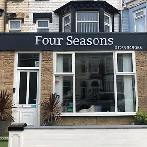 Guest house Four Seasons